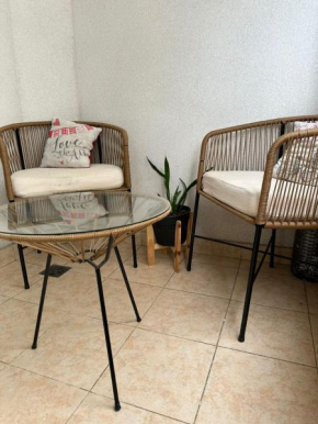 Departamento amplio en zona turística y comercial
